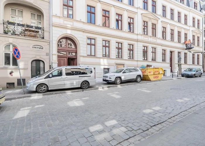 Apartment Break Spot No2 *